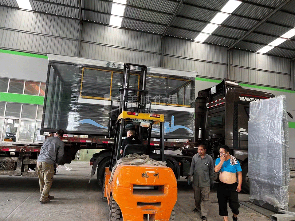 崗?fù)ぐl(fā)貨 崗?fù)ぐl(fā)貨