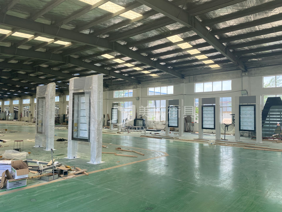 2022.7.1號(hào)美城街具供應(yīng)徐州公交候車亭發(fā)貨現(xiàn)場(chǎng) 2022.7.1號(hào)美城街具供應(yīng)徐州公交候車亭發(fā)貨現(xiàn)場(chǎng)