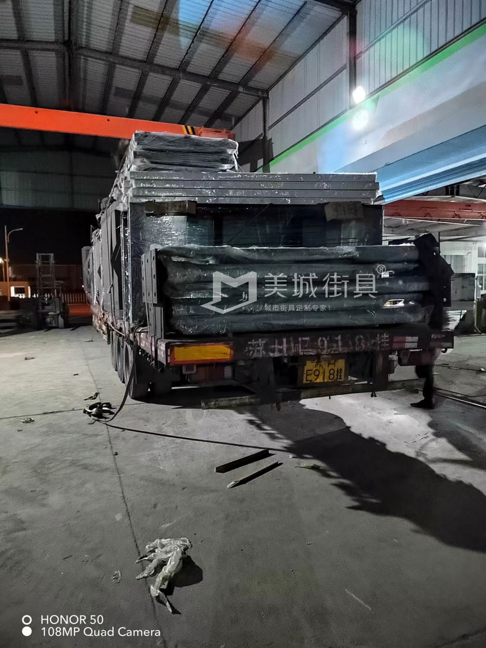 2022.10.18美城街具供應(yīng)臺州第三、四車候車亭發(fā)貨記錄